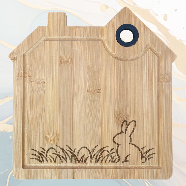 Lapin Cachant des Œufs de Pâques Planche à Découper en Bambou Forme Maison avec Rainure et Poignée Silicone à personnaliser