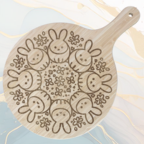 Cercle de Lapins Planche à Pizza en Bambou Ø31 cm avec Poignée et Cordelette en Jute à personnaliser