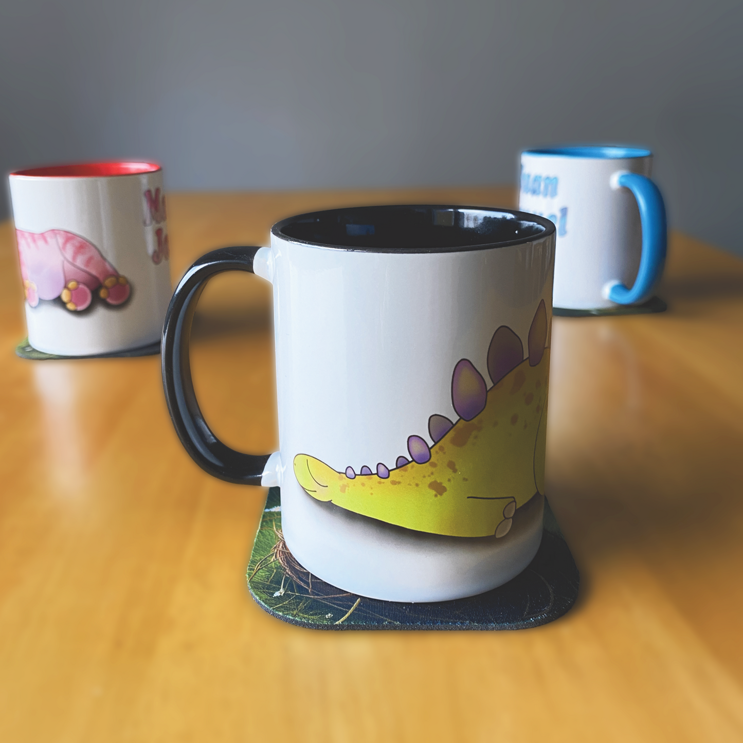 Tazza personalizzata con nome e motivo di dinosauro