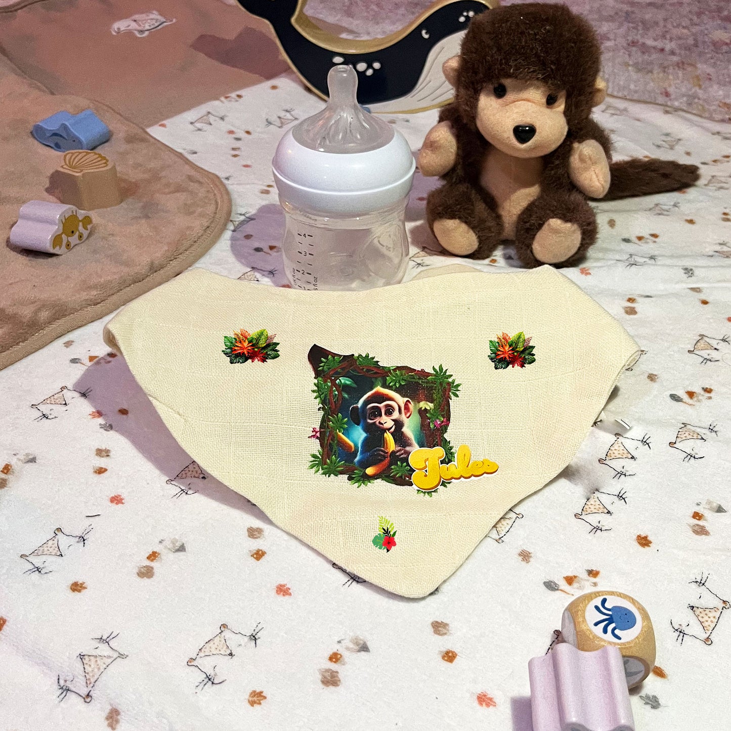 Personalisiertes Baby-Lätzchen | Dschungel-Thema mit Baby-Namen