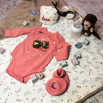 Ensemble Naissance Personnalisé – Body, Bonnet et Chaussettes | Thème Jungle avec Prénom Bébé